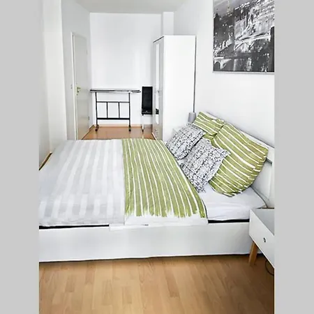 Appartement Zentral, Ruhig, 4Personen, Balkon, Waschmaschine à Chemnitz Extérieur photo