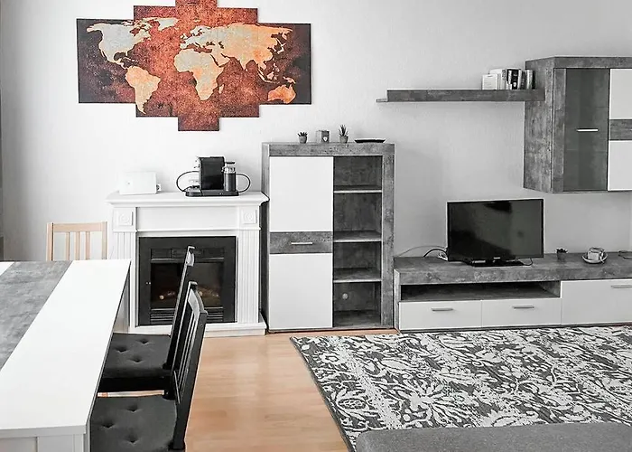 Zentral, Ruhig, 4Personen, Balkon, Waschmaschine