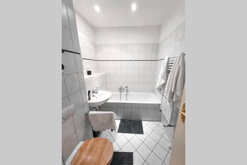Apartment Zentral, Ruhig, 4personen, Balkon, Waschmaschine Chemnitz