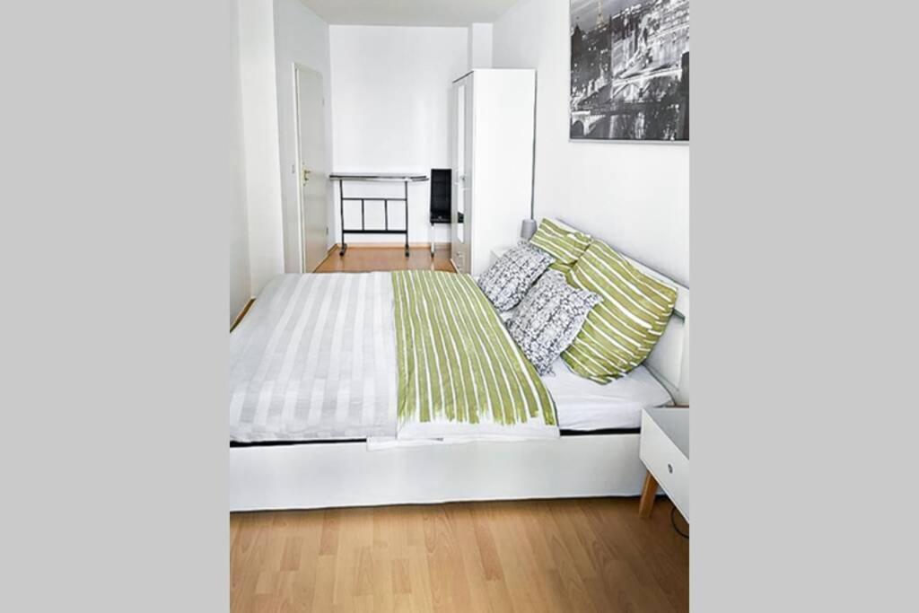 Zentral, Ruhig, 4personen, Balkon, Waschmaschine Apartment Chemnitz